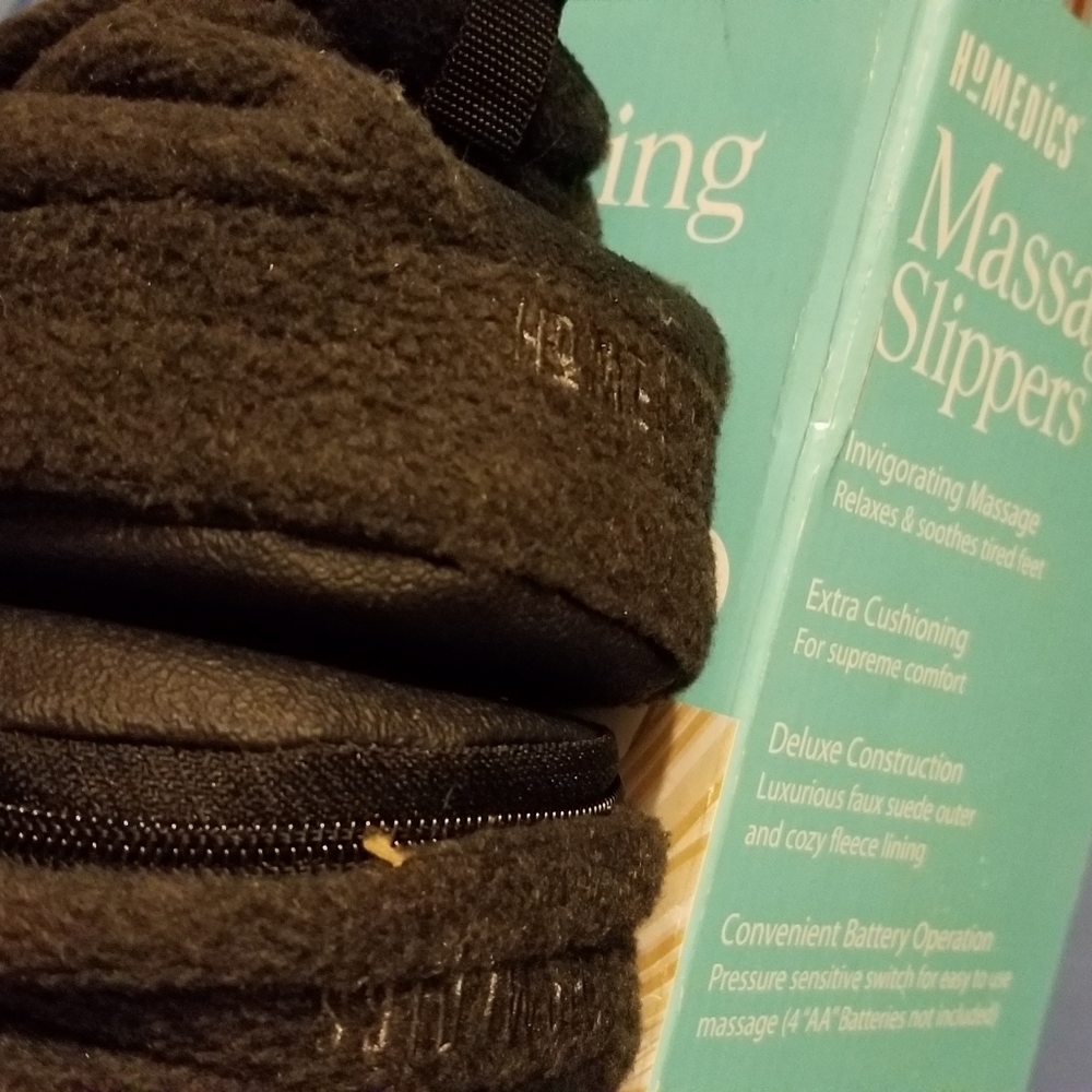 Messaging Slippers  M/L - Picture 2 of 5